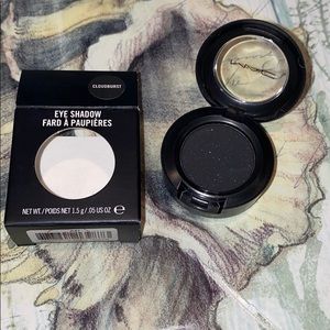 MAC COSMETICS BNIB Cloudburst eyeshadow Firm price